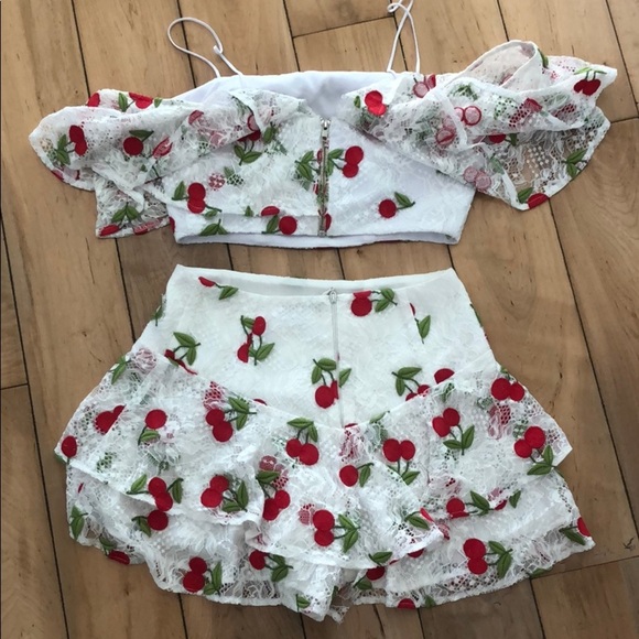 Show Me your Mumu Very Cherry Set - Picture 2 of 4